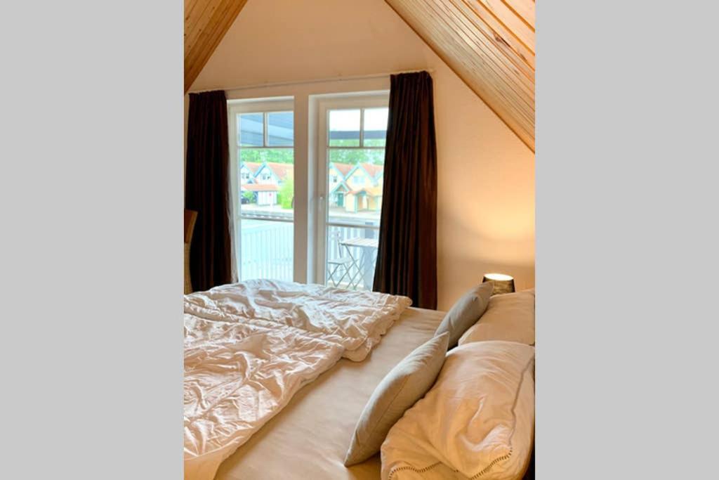 Ferienhaus Mit Bootssteg Am See In Rheinsberg Extérieur photo